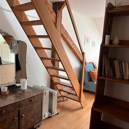 Vieille Appartement *